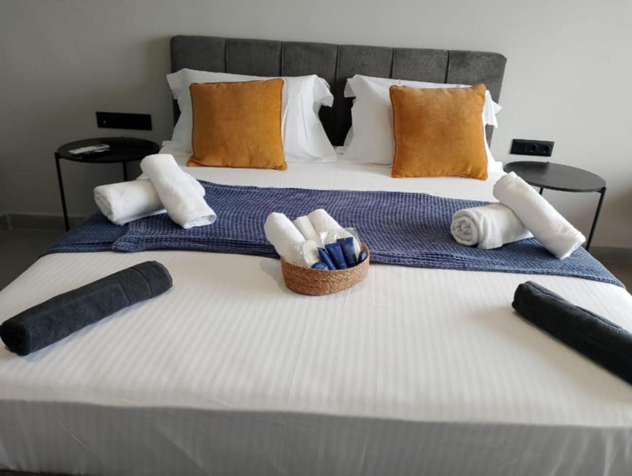 Hotel Andreas อิปโซส ภายนอก รูปภาพ